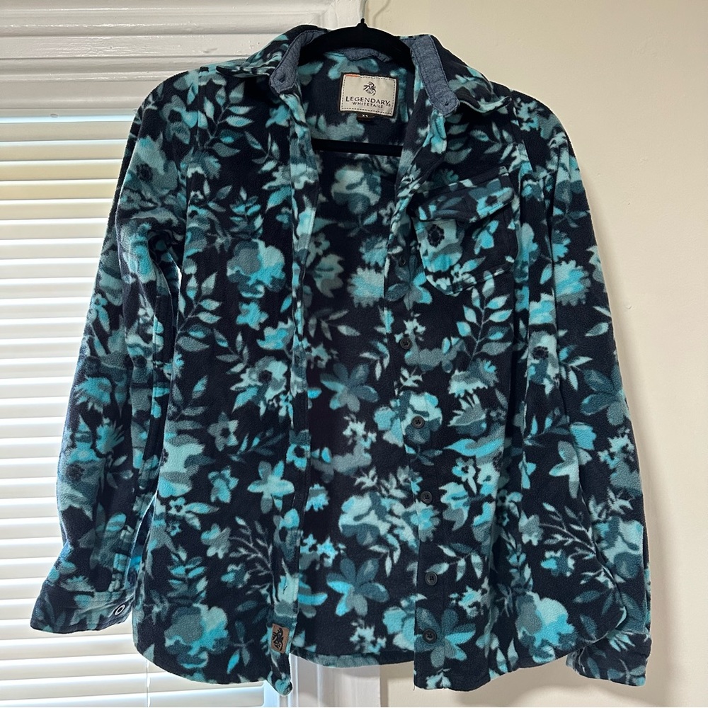 XS Legendary Whitetails Blue Floral Patterned Fleece